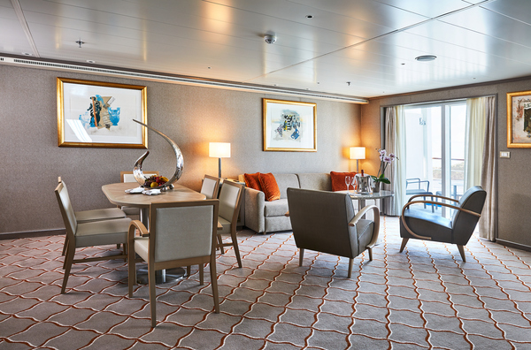 Silversea - Silver Shadow - Royal Suite 1.jpg